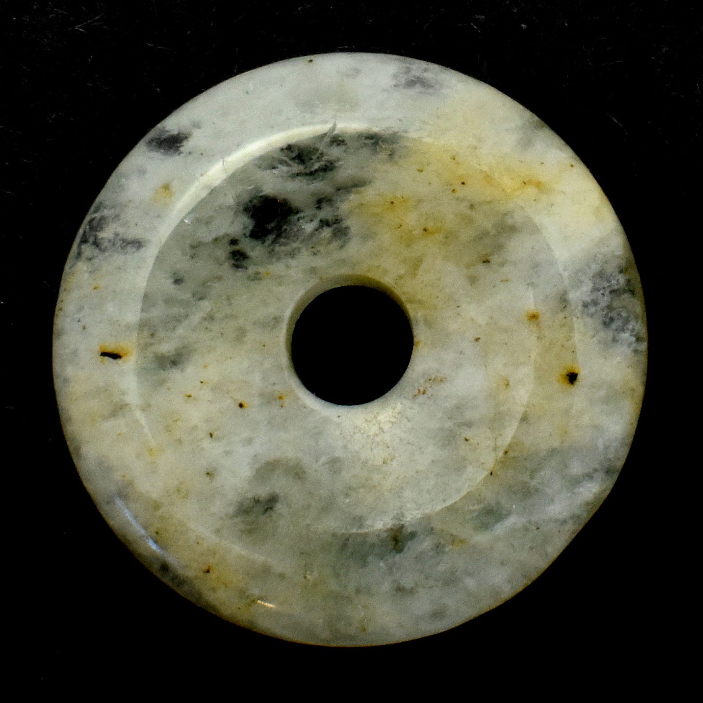 Aquamarine Donut Pendant Carving