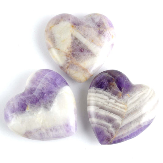 Chevron Amethyst Heart Carving [Medium]