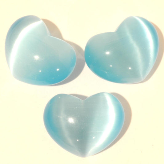 Light Blue Cat Eye Heart Carving [Small]