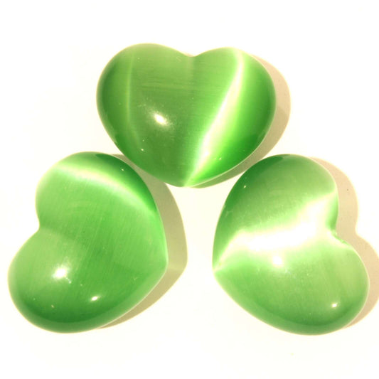 Green Cat Eye Heart Carving [Small]