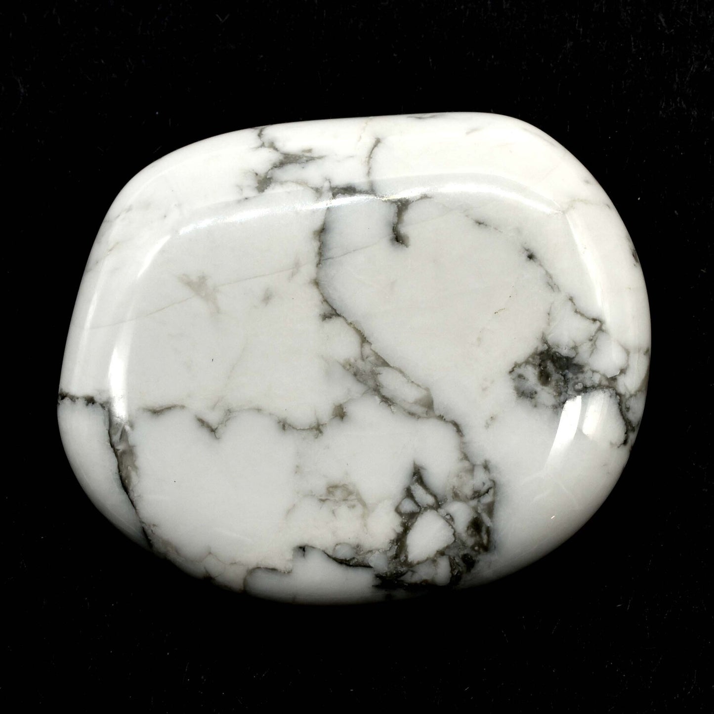 White Howlite Palm Stone [3pcs]